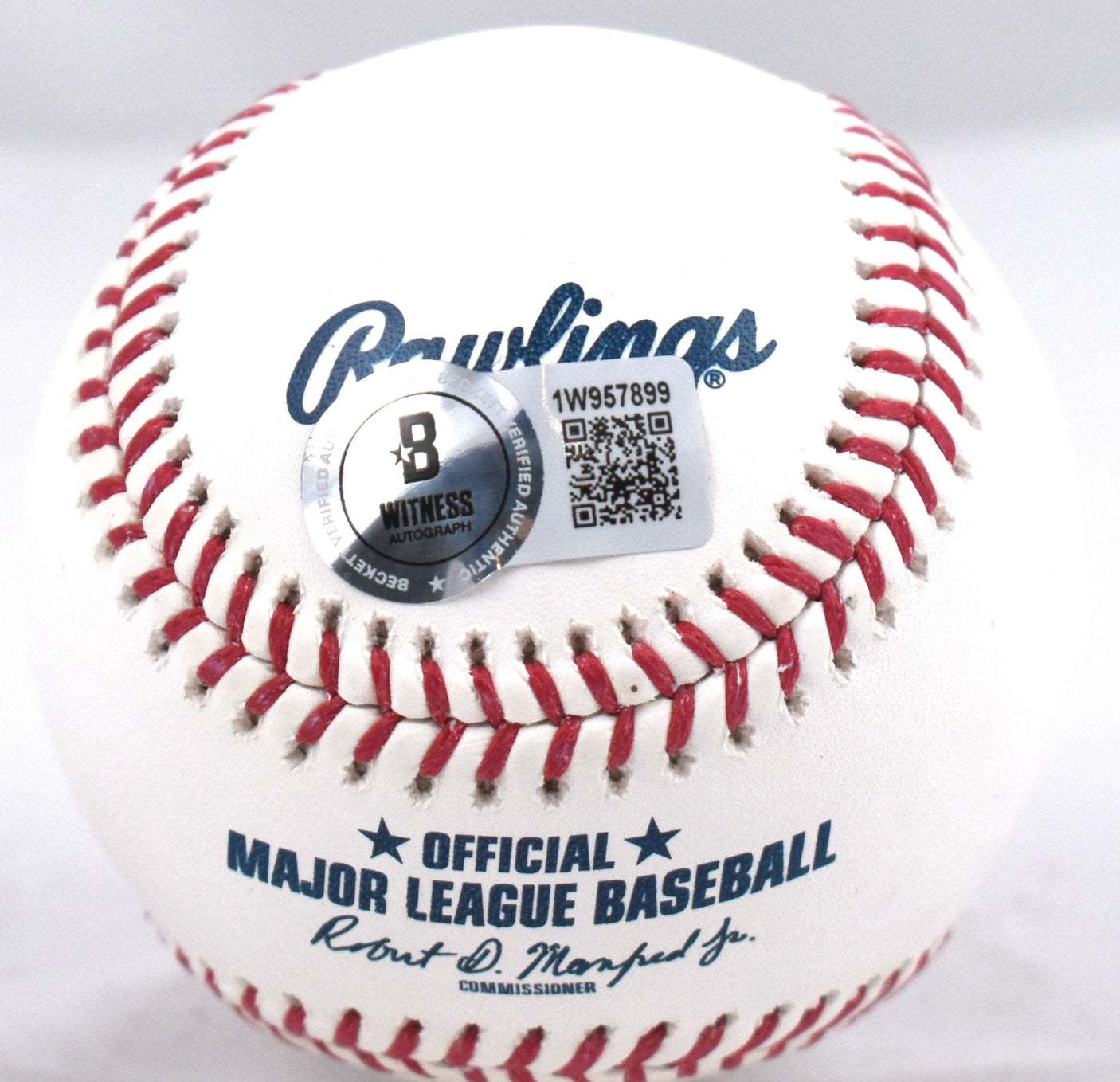 Rick Dempsey Autographed Rawlings OML Baseball w/ 2x WS Champs - Beckett W Holo