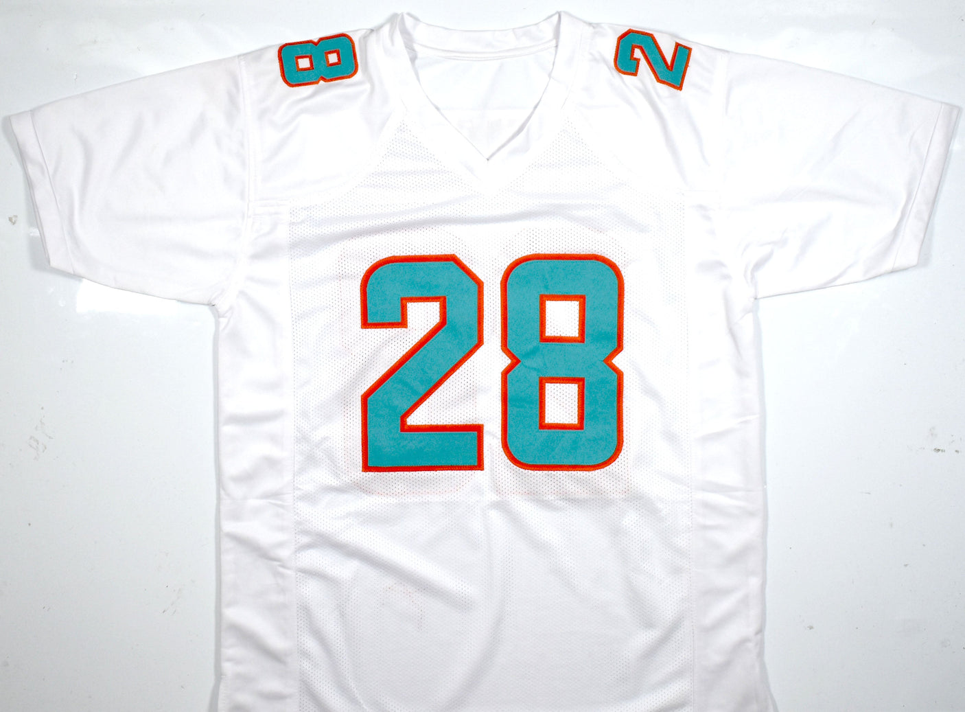 De'Von Achane Autographed White Pro Style Jersey - Beckett W Hologram *Black