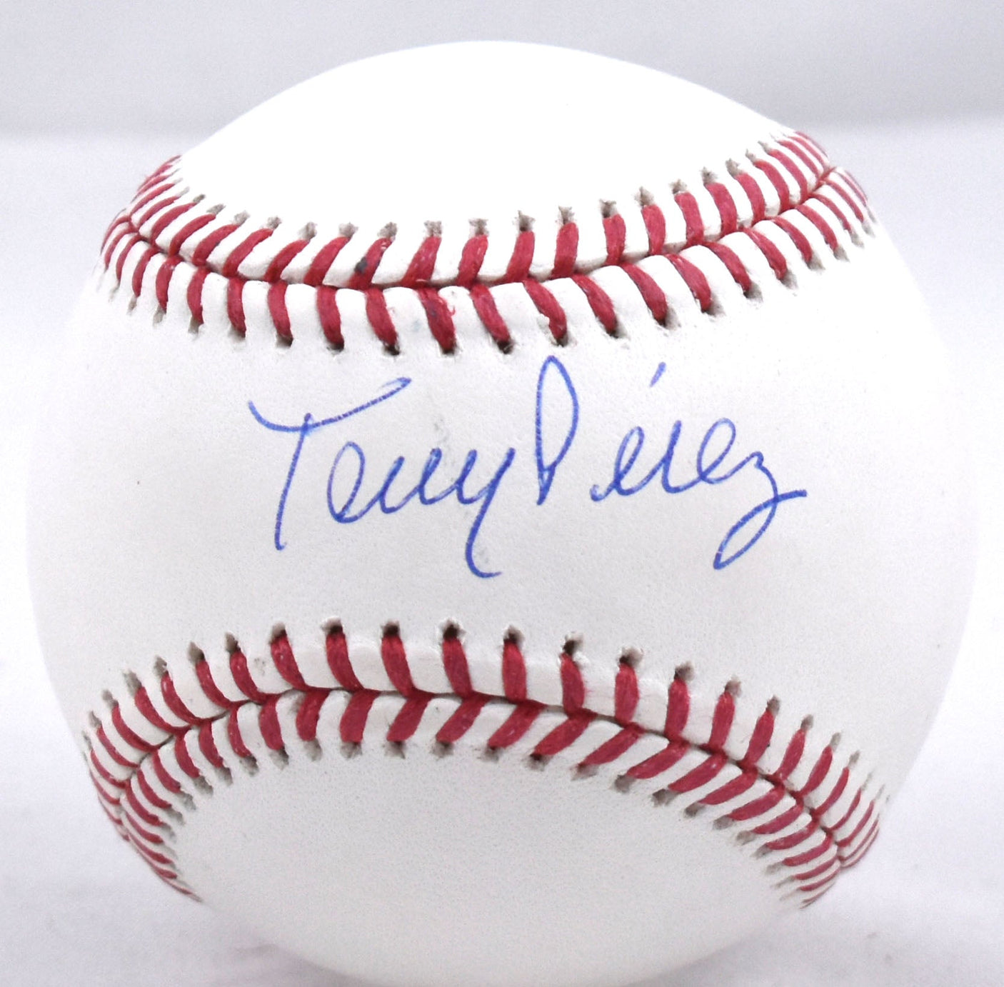 Tony Perez Autographed Rawlings OML Baseball - Beckett W Hologram *Blue