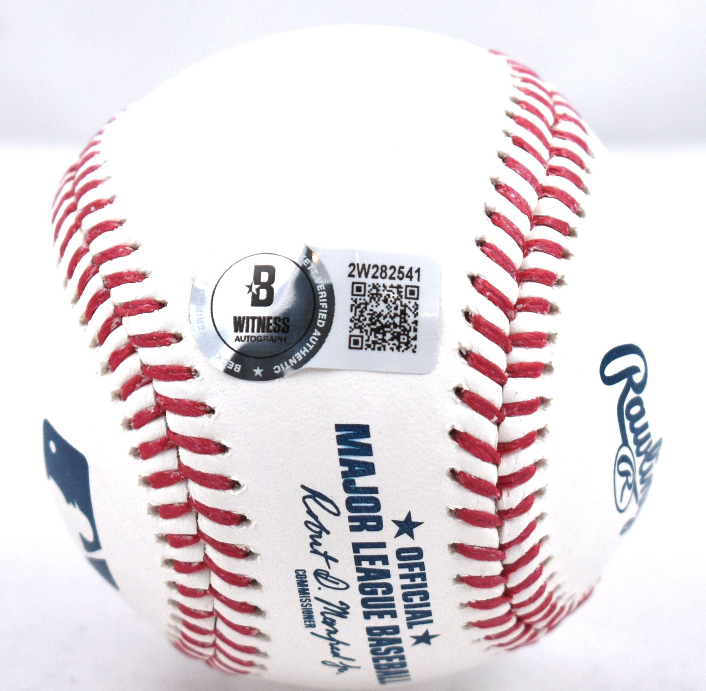 Andruw Jones Autographed Rawlings OML Baseball - Beckett W Hologram *Blue