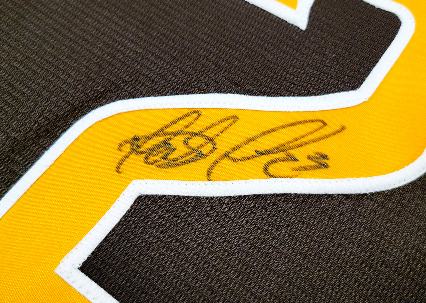 San Diego Padres Fernando Tatis Jr. Autographed Brown Nike Jersey Size XXL "23" Beckett BAS Stock #201915