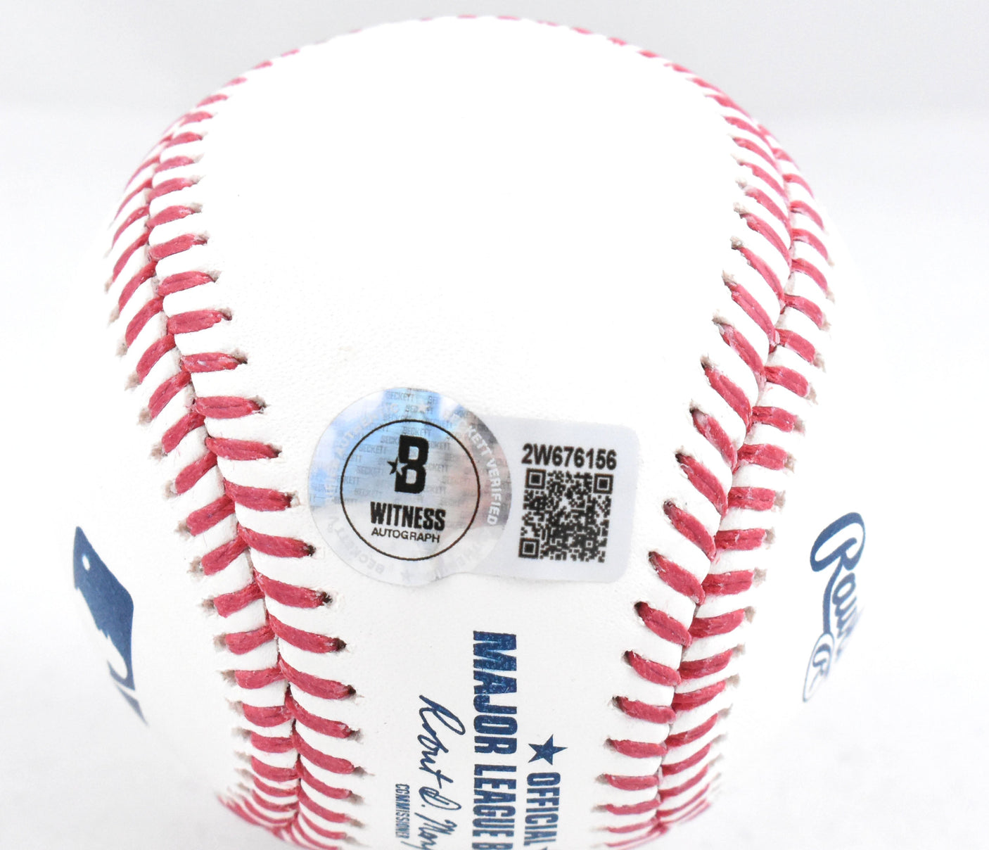 Joe Girardi Autographed Rawlings OML Baseball - Beckett W Hologram *Blue