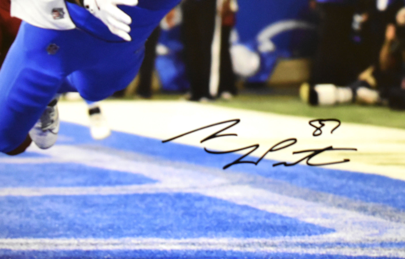 Sam LaPorta Autographed Detroit Lions 16x20 Catch Photo - Beckett W Hologram