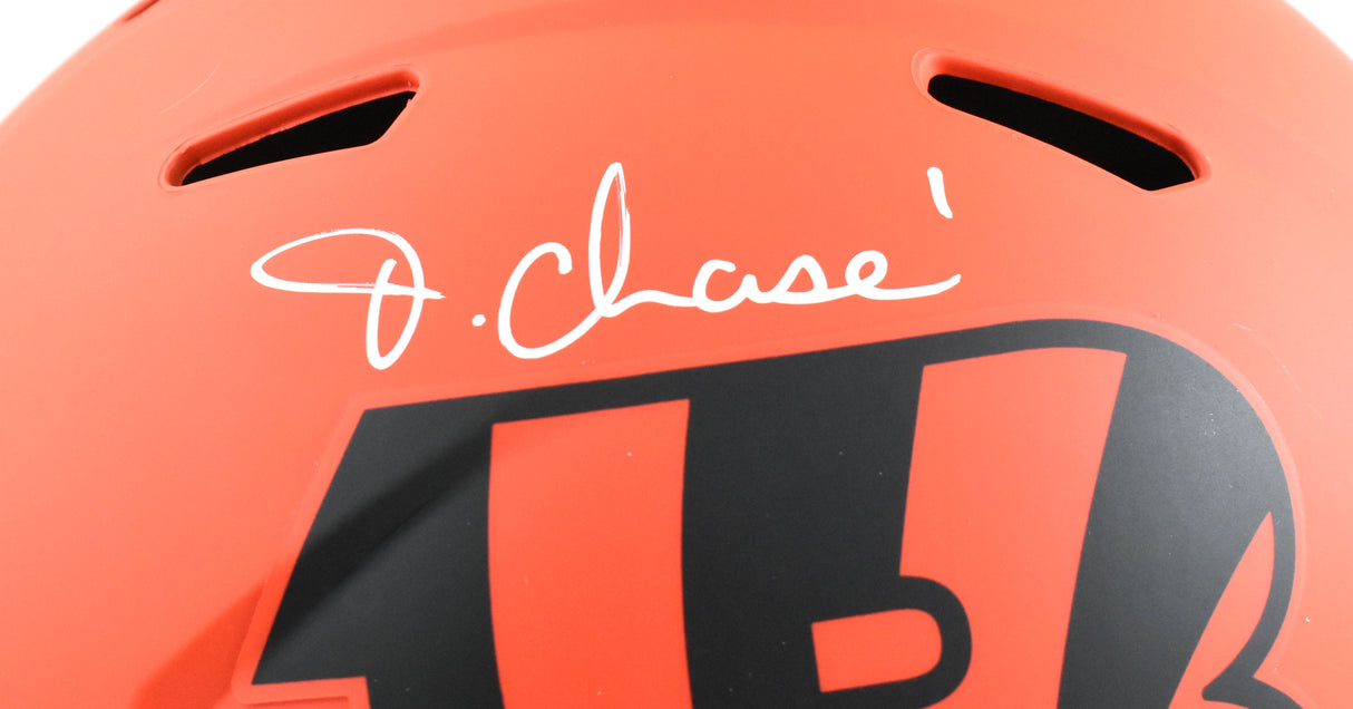 Ja'Marr Chase Autographed Bengals F/S Rave Speed Helmet - Beckett W Hologram