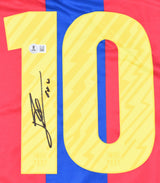 Lionel Messi Signed FC Barcelona Home Soccer Jersey #10 - Beckett W Hologram *L