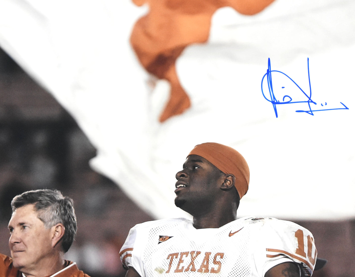 Vince Young Autographed Texas Longhorns 16x20 Smile Photo - JSA W *Blue