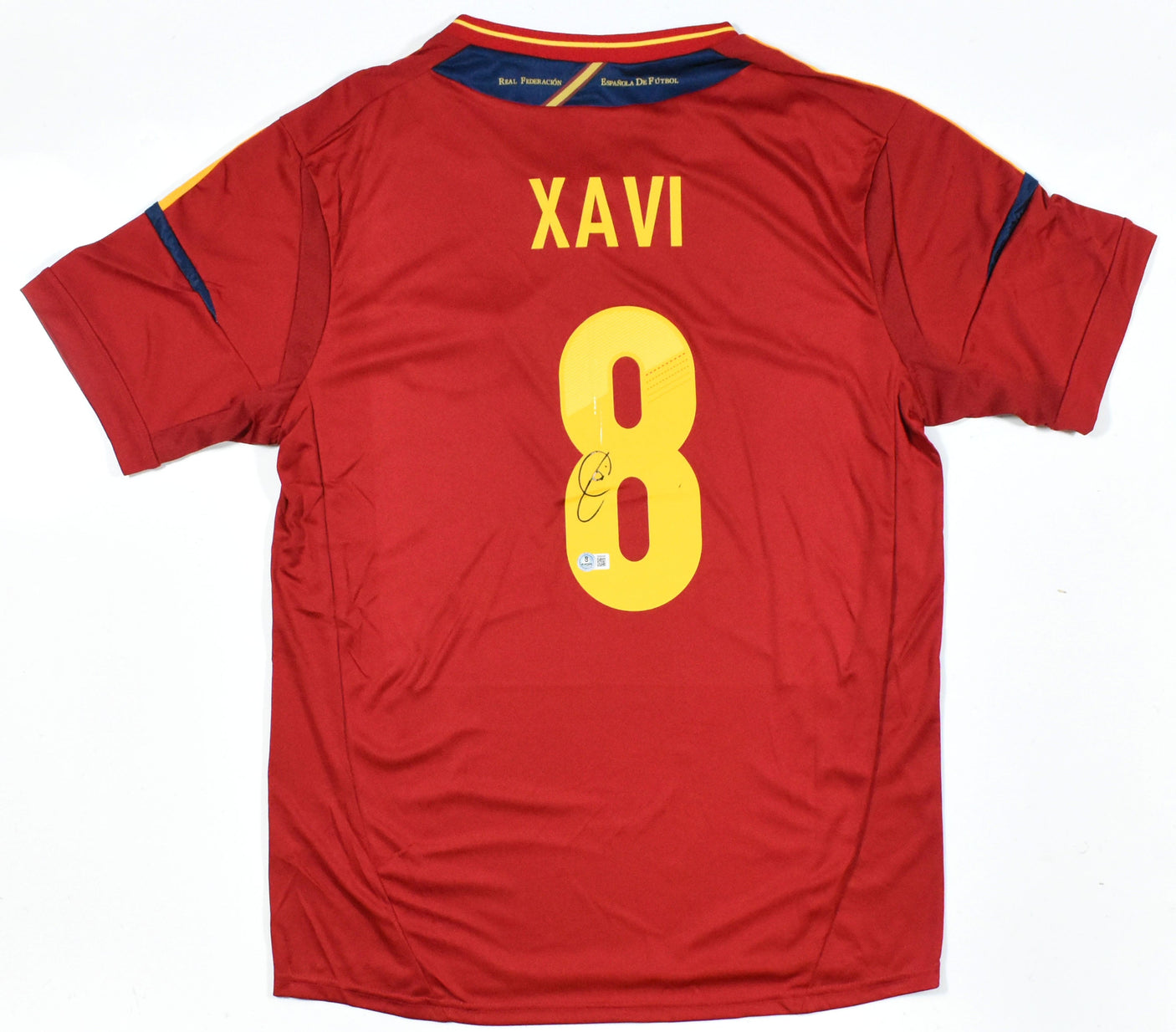 Xavi Autographed Spain Home Soccer Jersey #8 - Beckett Hologram *L