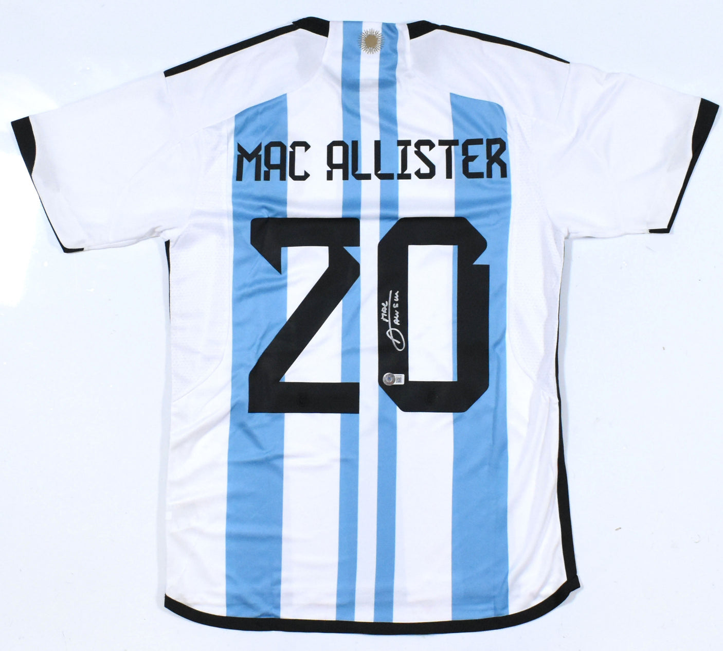 Alexis Mac Allister Autographed Argentina Home Soccer Jersey #20-Beckett Holo *M