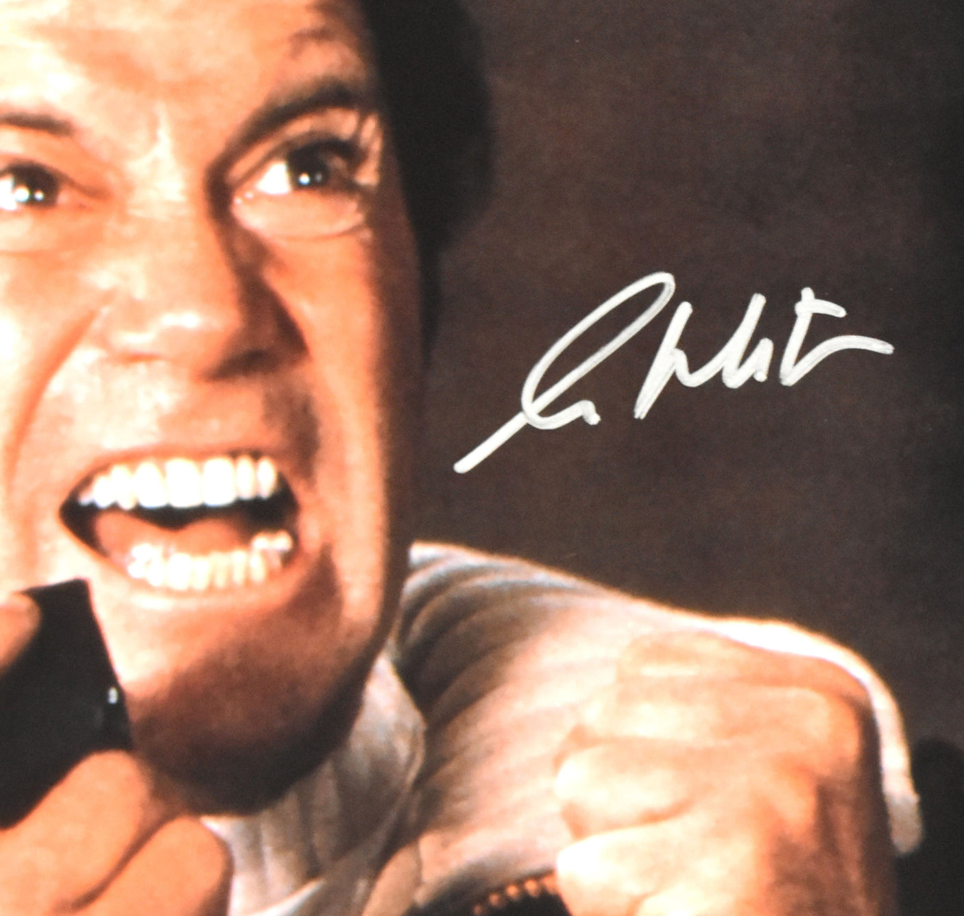 William Shatner Autographed Star Trek 16x20 Close Up Photo - Beckett W Hologram