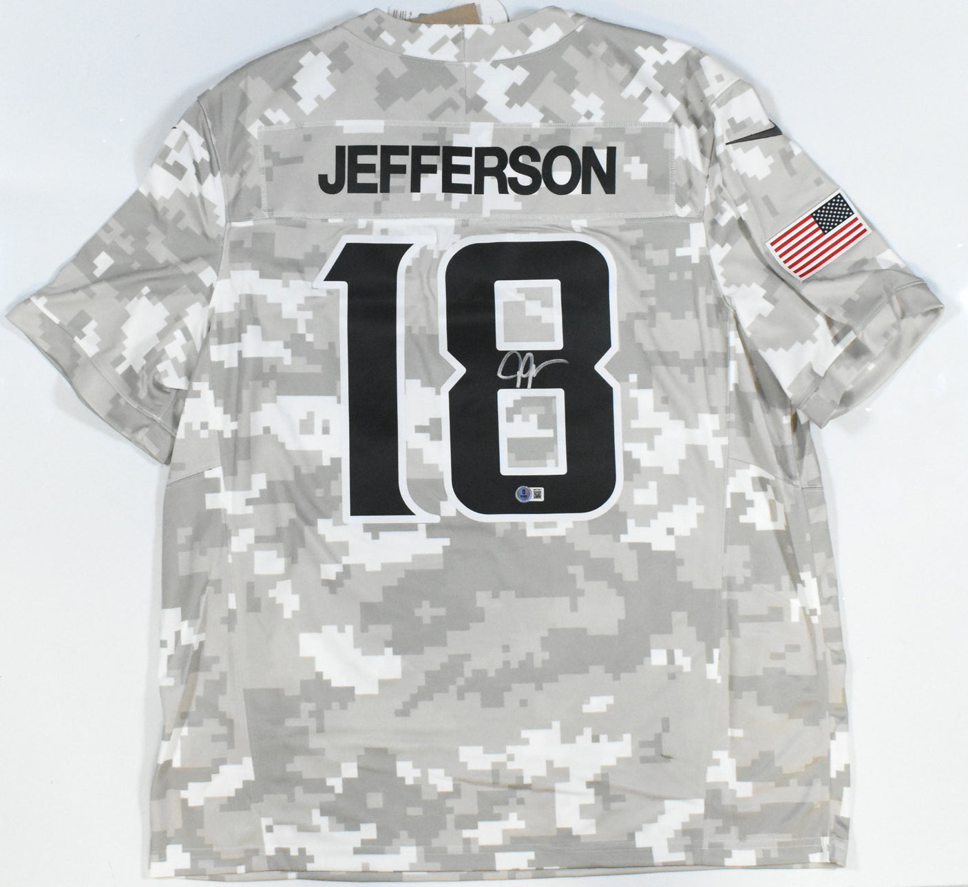 Justin Jefferson Autographed Vikings Nike Salute Dri-Fit Jersey - Beckett W Holo