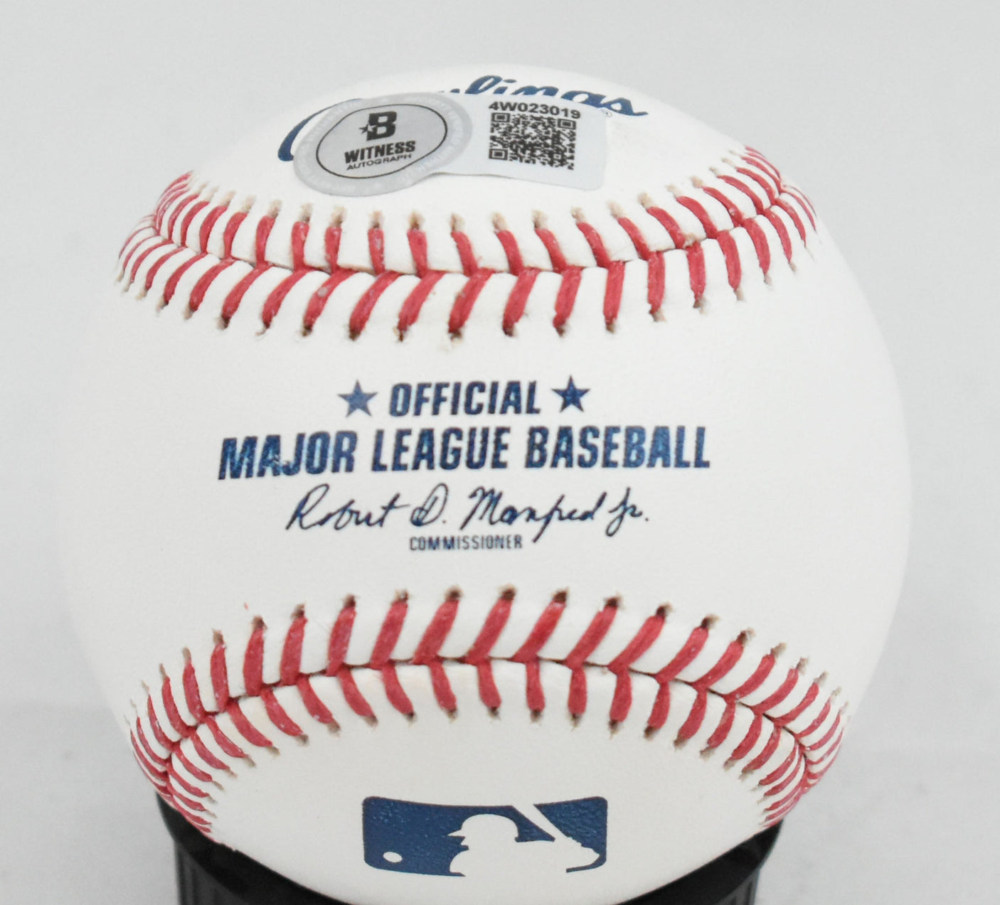 Sammy Sosa Autographed Rawlings OML Baseball - Beckett W Hologram *Blue