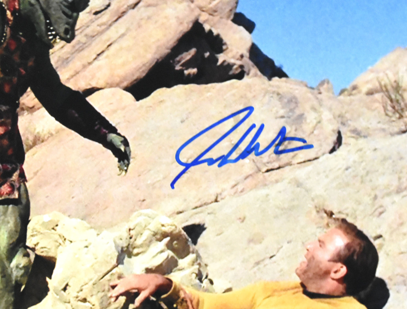 William Shatner Autographed Star Trek 11x14 Monster Photo - Beckett W Hologram