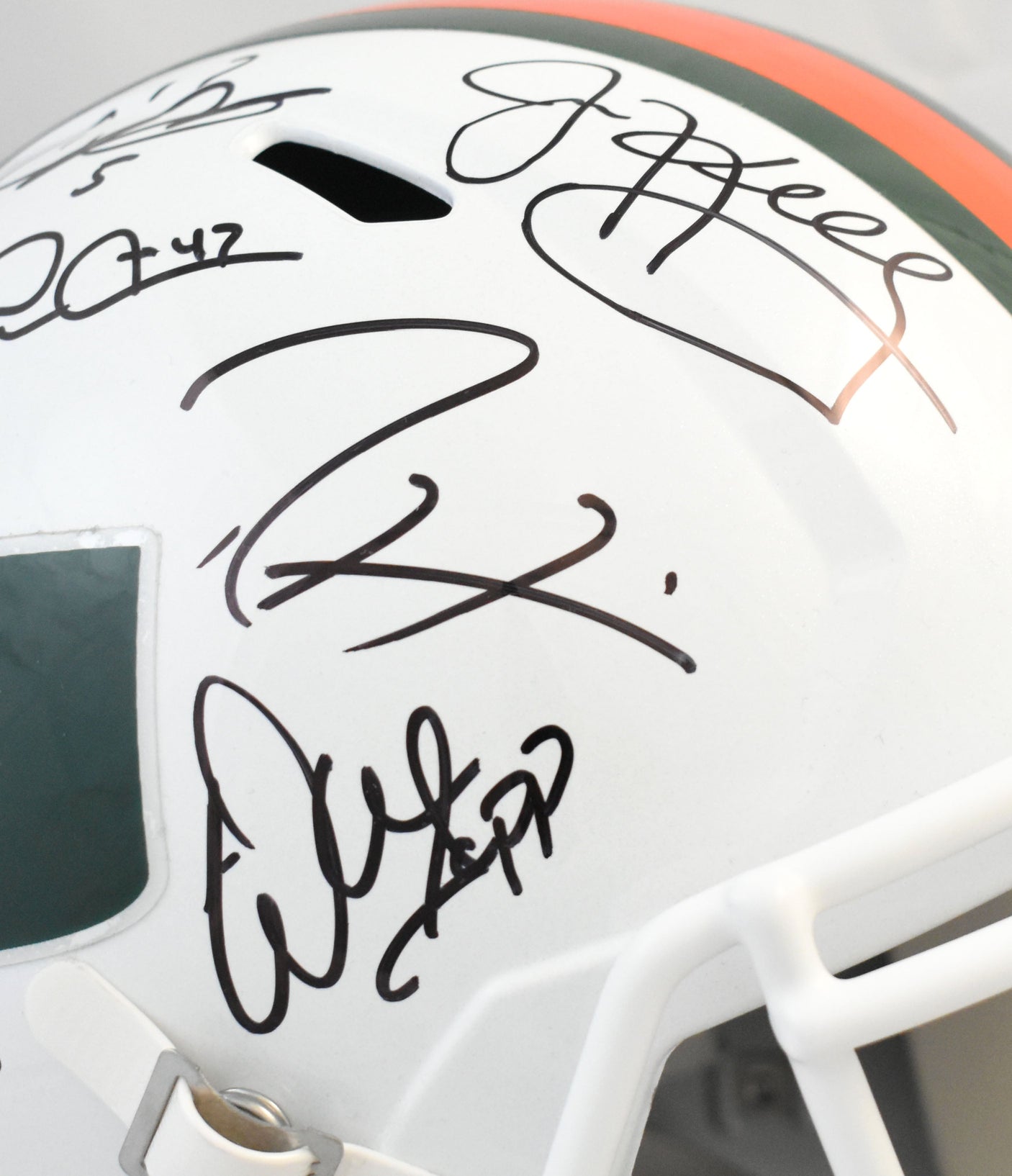 University of Miami Hurricanes Legends F/S Speed Helmet 11 Sigs - Beckett W Holo