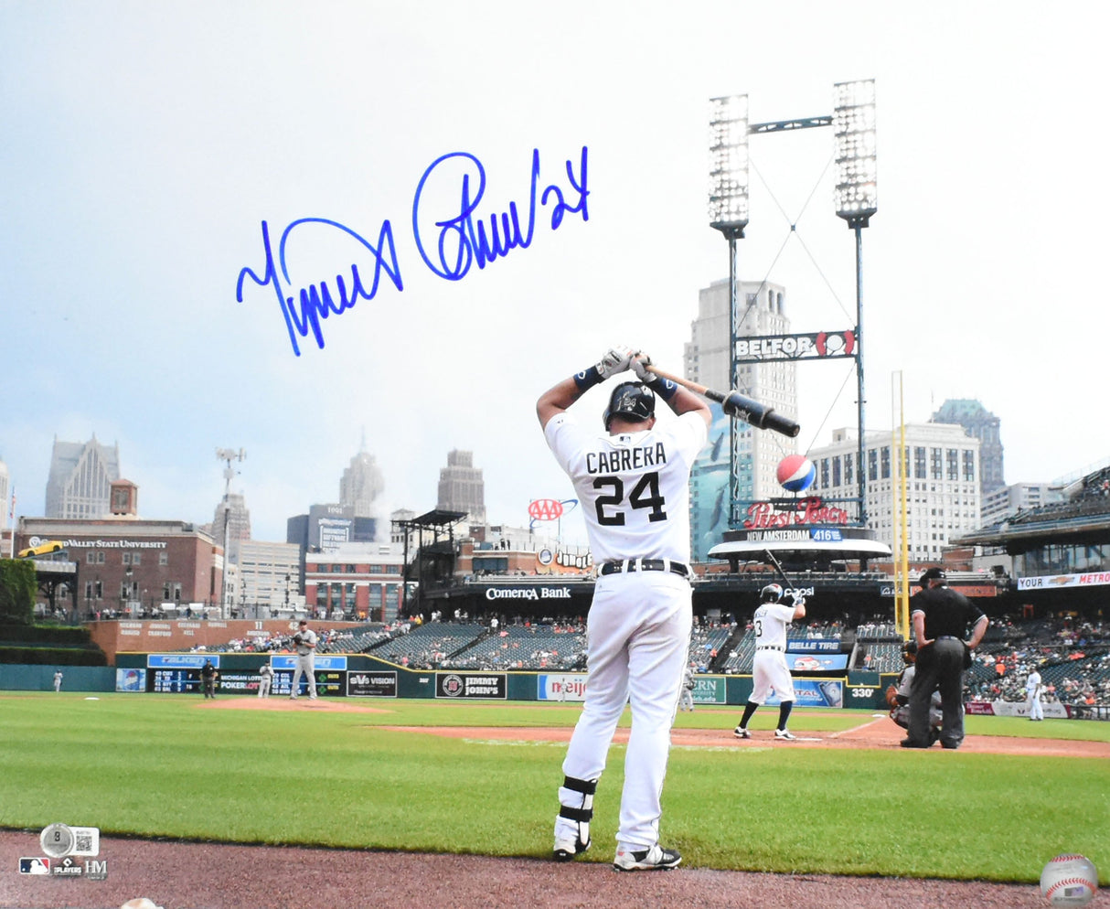 Miguel Cabrera Autographed Detroit Tigers 16x20 On Deck Photo - Beckett Holo