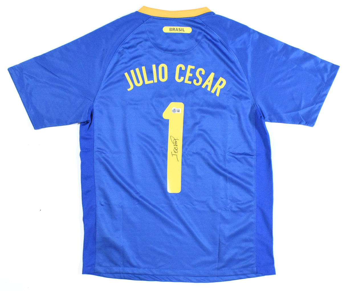 Julio Cesar Autographed Brazil Soccer Jersey #1 - Beckett Hologram *L