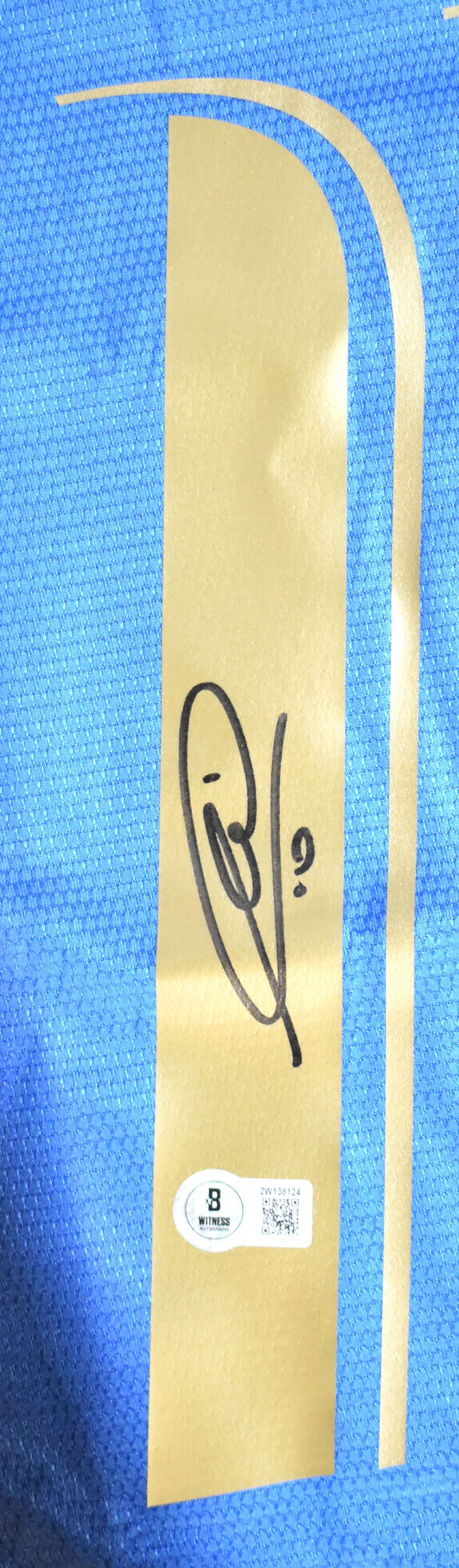 Francesco Totti Autographed Italy Soccer Jersey #10- Beckett W Holo *L