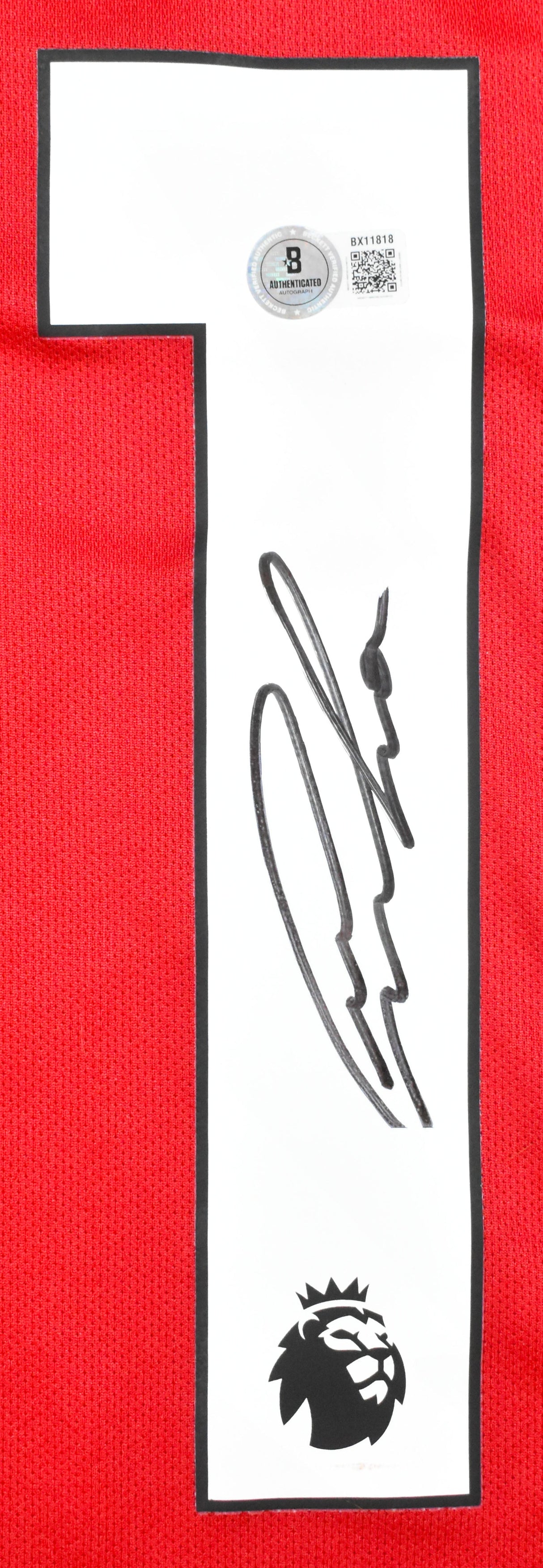 Matheus Cunha Autographed Manchester United Home Soccer Jersey #10 - Beckett *M