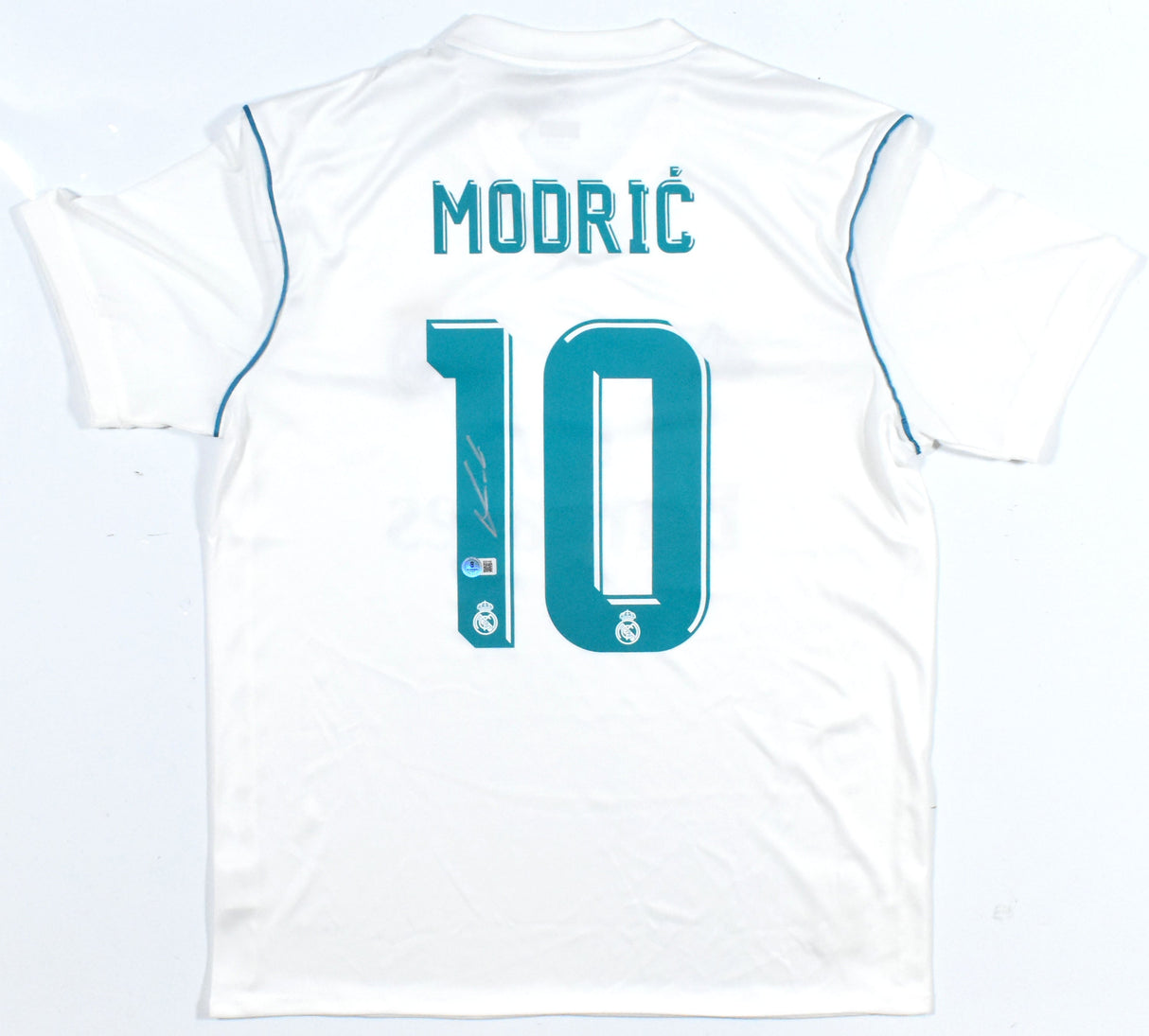 Luka Modric Autographed Real Madrid Home Soccer Jersey #10 - Beckett *L