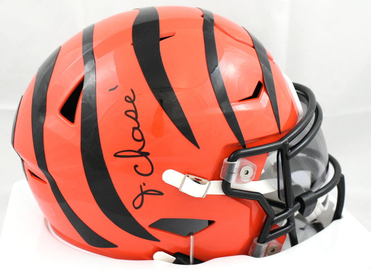 Ja'Marr Chase Autographed Cincinnati Bengals Mid-Size SpeedFlex Helmet - Beckett