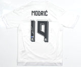 Luka Modri Autographed Real Madrid Home Soccer Jersey #19 - Beckett *M
