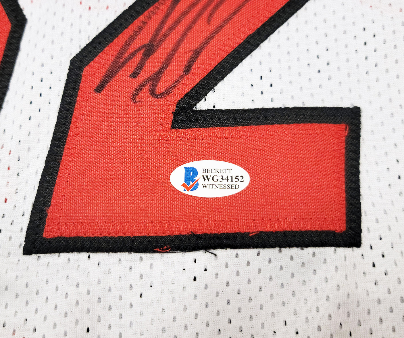 Miami Heat Shaquille Shaq O'Neal Autographed White Jersey The Diesel Beckett BAS Stock #202308