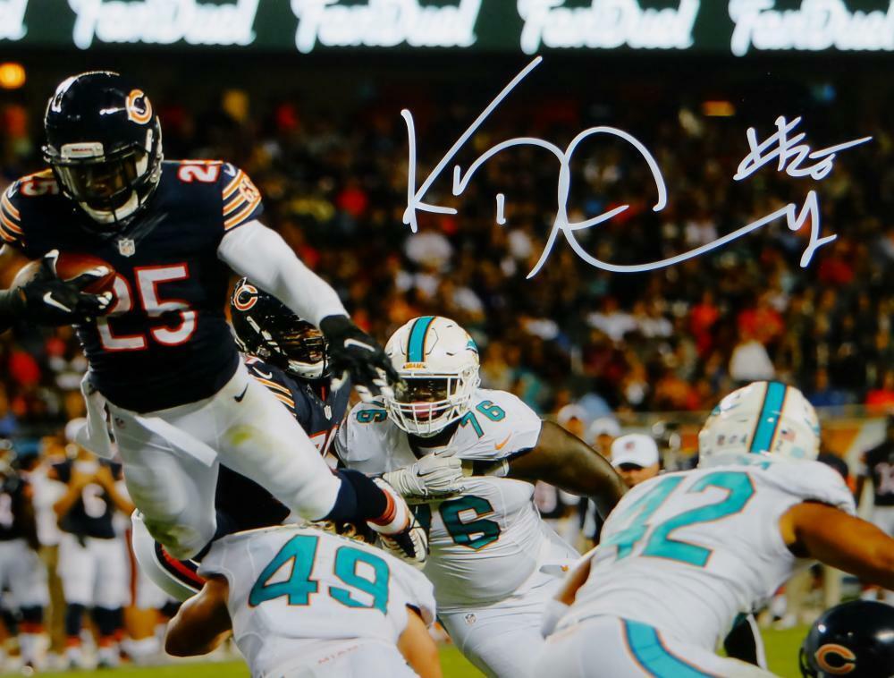 Ka'Deem Carey Autographed Chicago Bears 16x20 Leaping for TD Photo- JSA W Auth