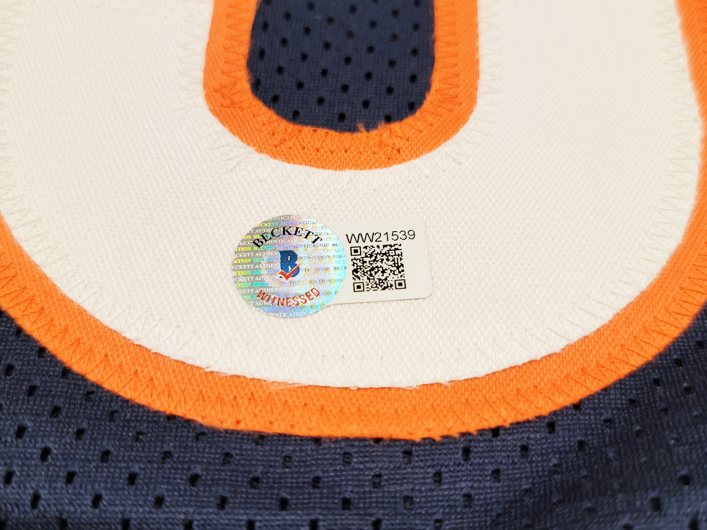 Chicago Bears Roquan Smith Autographed Blue Jersey Beckett BAS QR Stock #203004