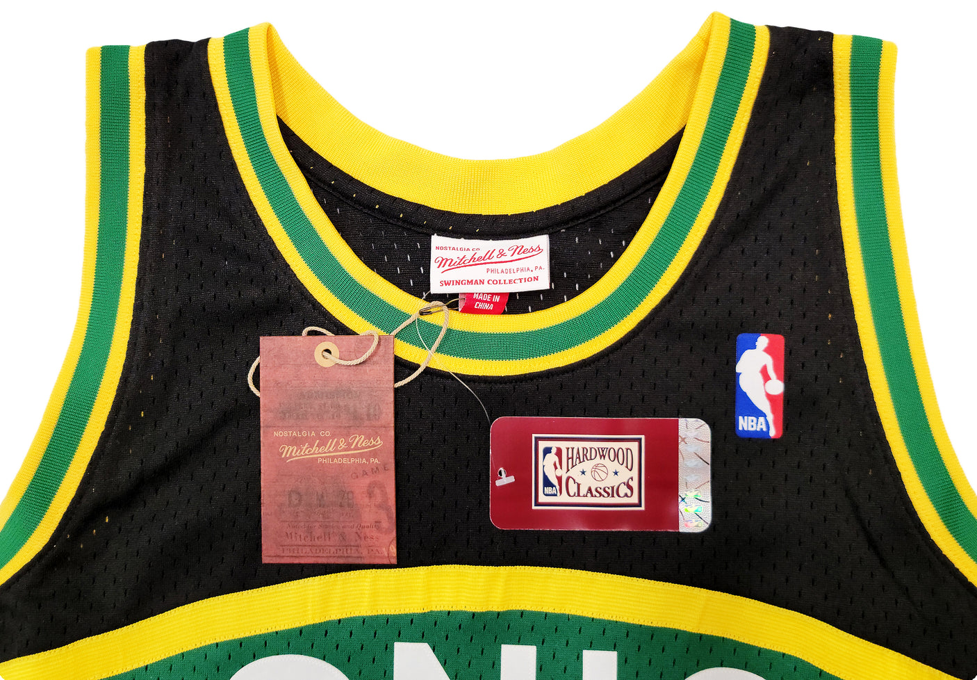 Seattle Supersonics Shawn Kemp Autographed Black Authentic Mitchell & Ness Hardwood Classics Swingman Jersey Size XL Signed On Front MCS Holo Stock #203435