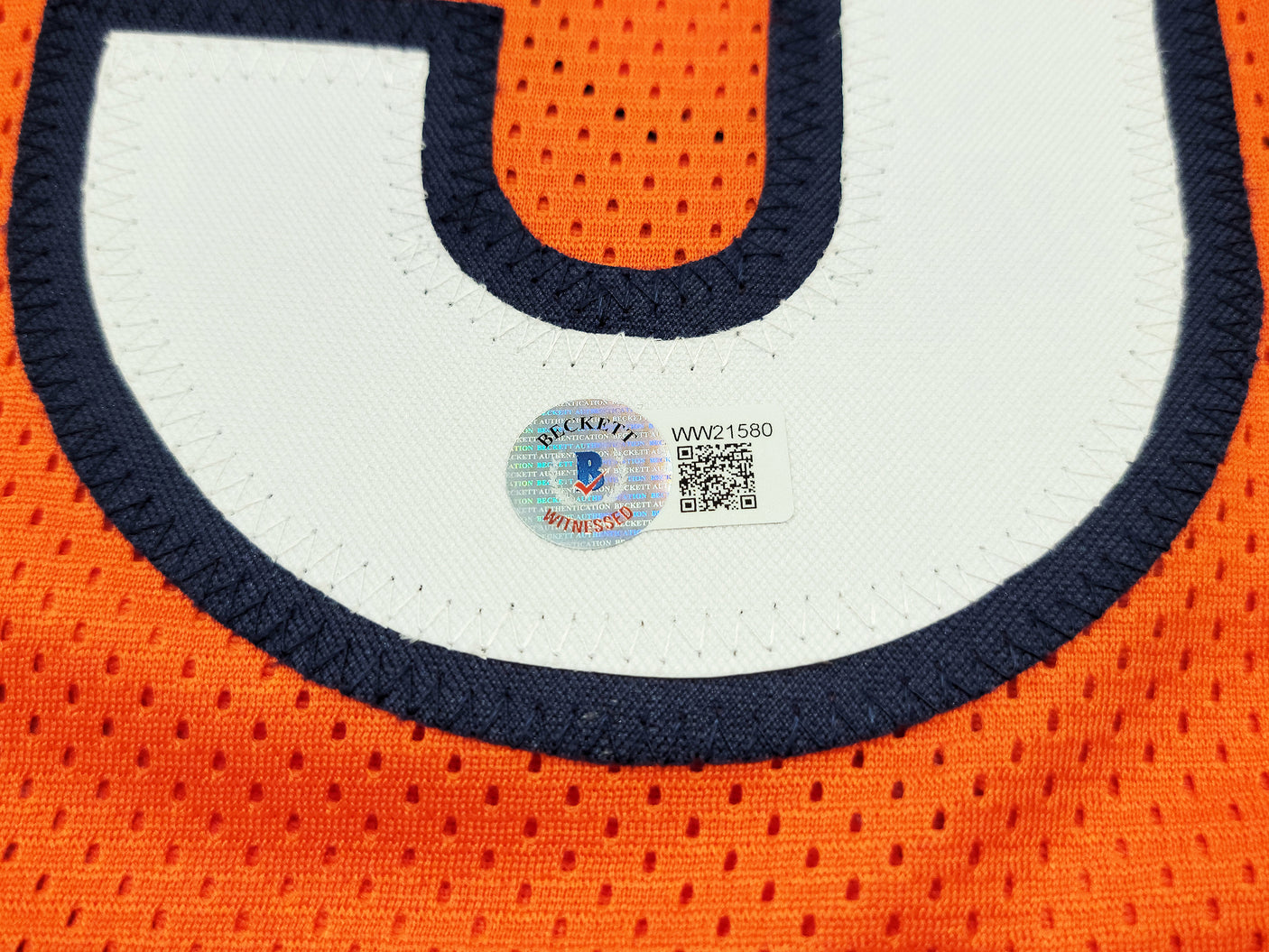 Chicago Bears Roquan Smith Autographed Orange Jersey Beckett BAS QR Stock #203020