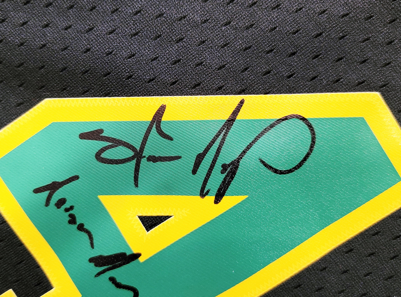 Seattle Supersonics Shawn Kemp Autographed Black Authentic Mitchell & Ness Hardwood Classics Swingman Jersey Size L "Reign Man" MCS Holo Stock #203430