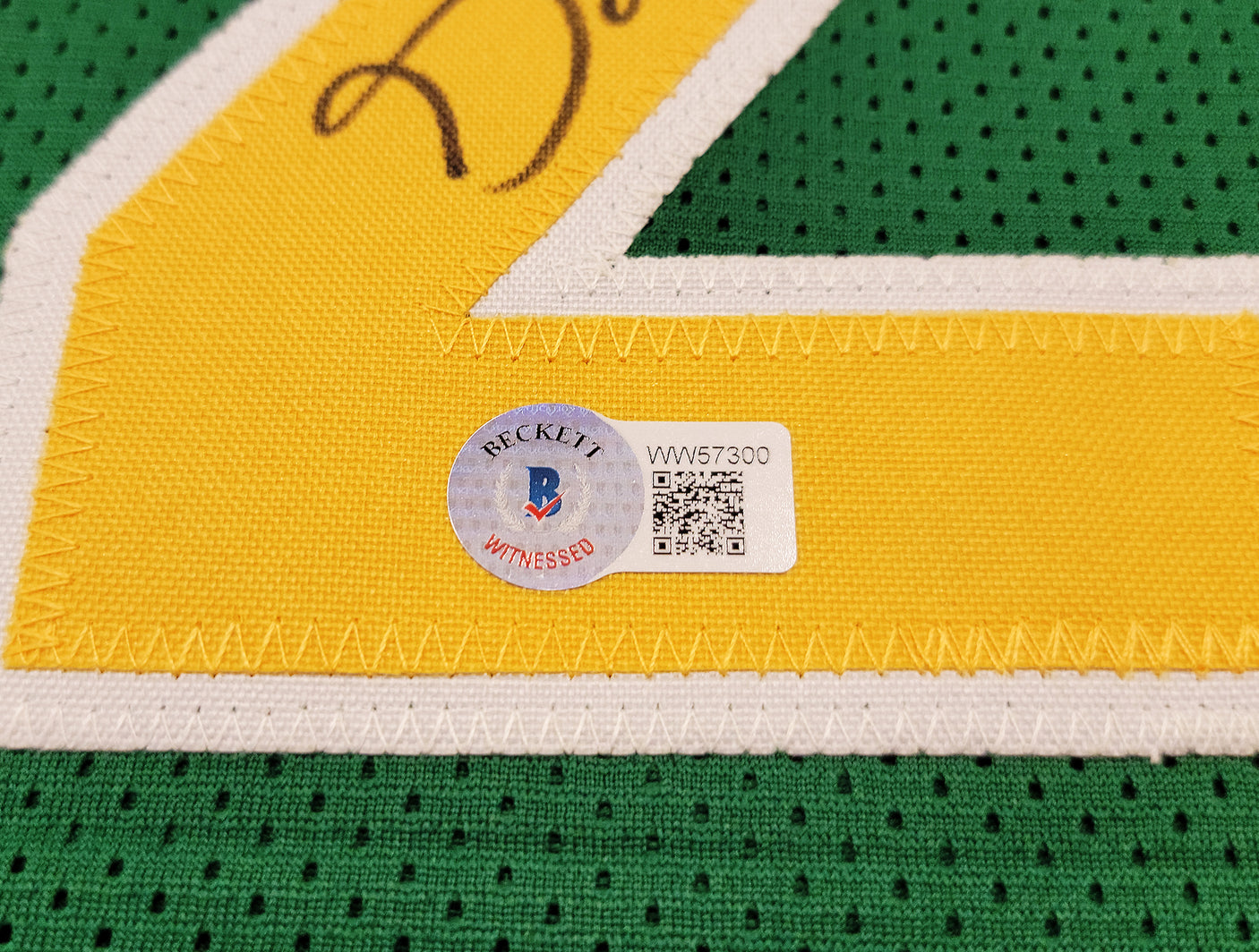 Seattle Supersonics Gary Payton Autographed Green Jersey Beckett BAS QR Stock #203421