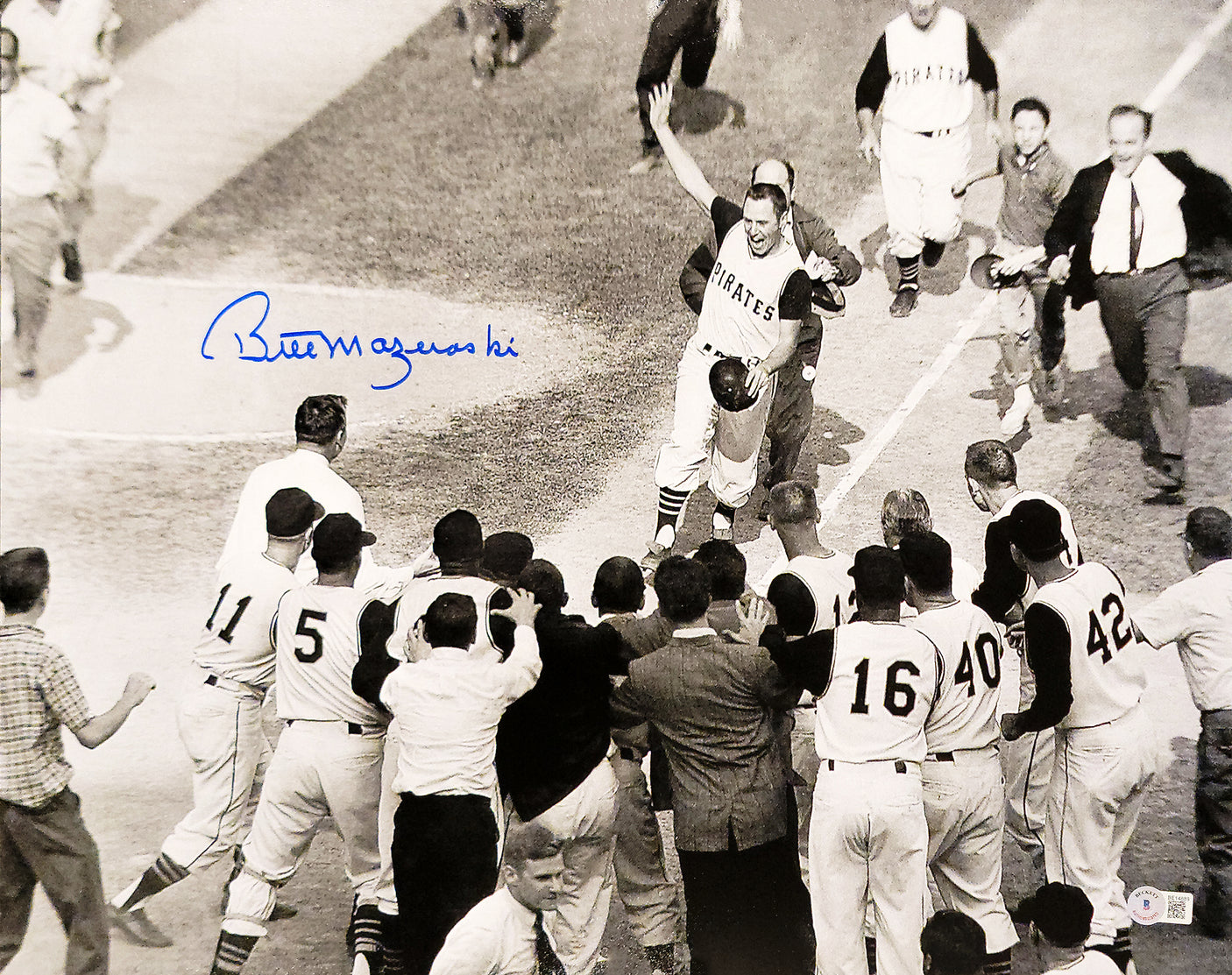 Bill Mazeroski Autographed 16x20 Photo Pittsburgh Pirates 1960 Game 7 Walk Off Home Run Beckett BAS Stock #203043