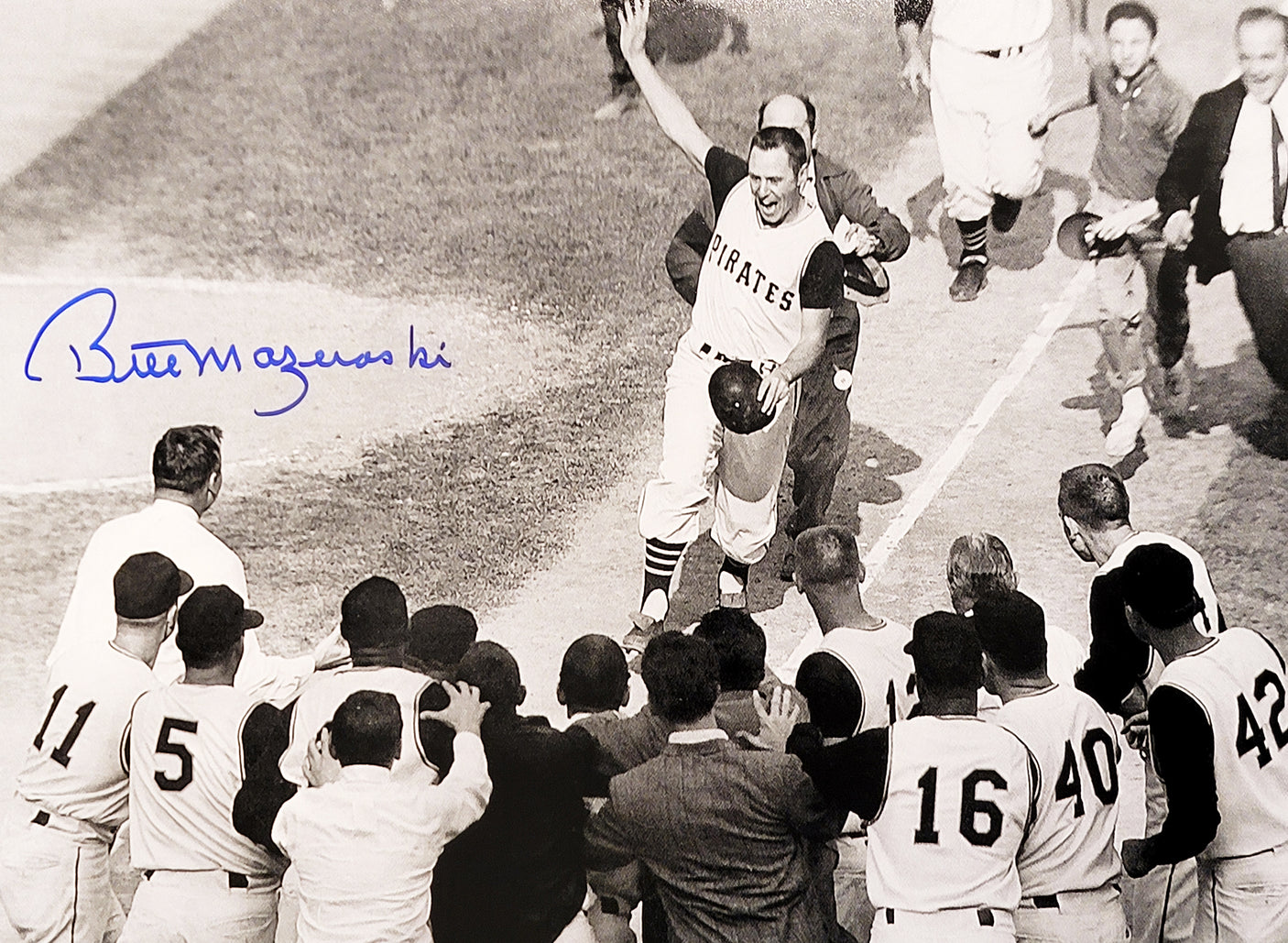 Bill Mazeroski Autographed 16x20 Photo Pittsburgh Pirates 1960 Game 7 Walk Off Home Run Beckett BAS Stock #203043