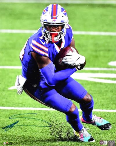 Stefon Diggs Autographed Buffalo Bills 16x20 Catch Photo-Beckett W Holo *Blue