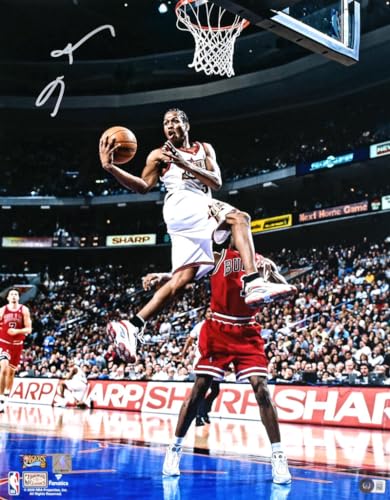 Allen Iverson Autographed Philadelphia 76ers 16x20 Lay Up Photo-Beckett W Holo