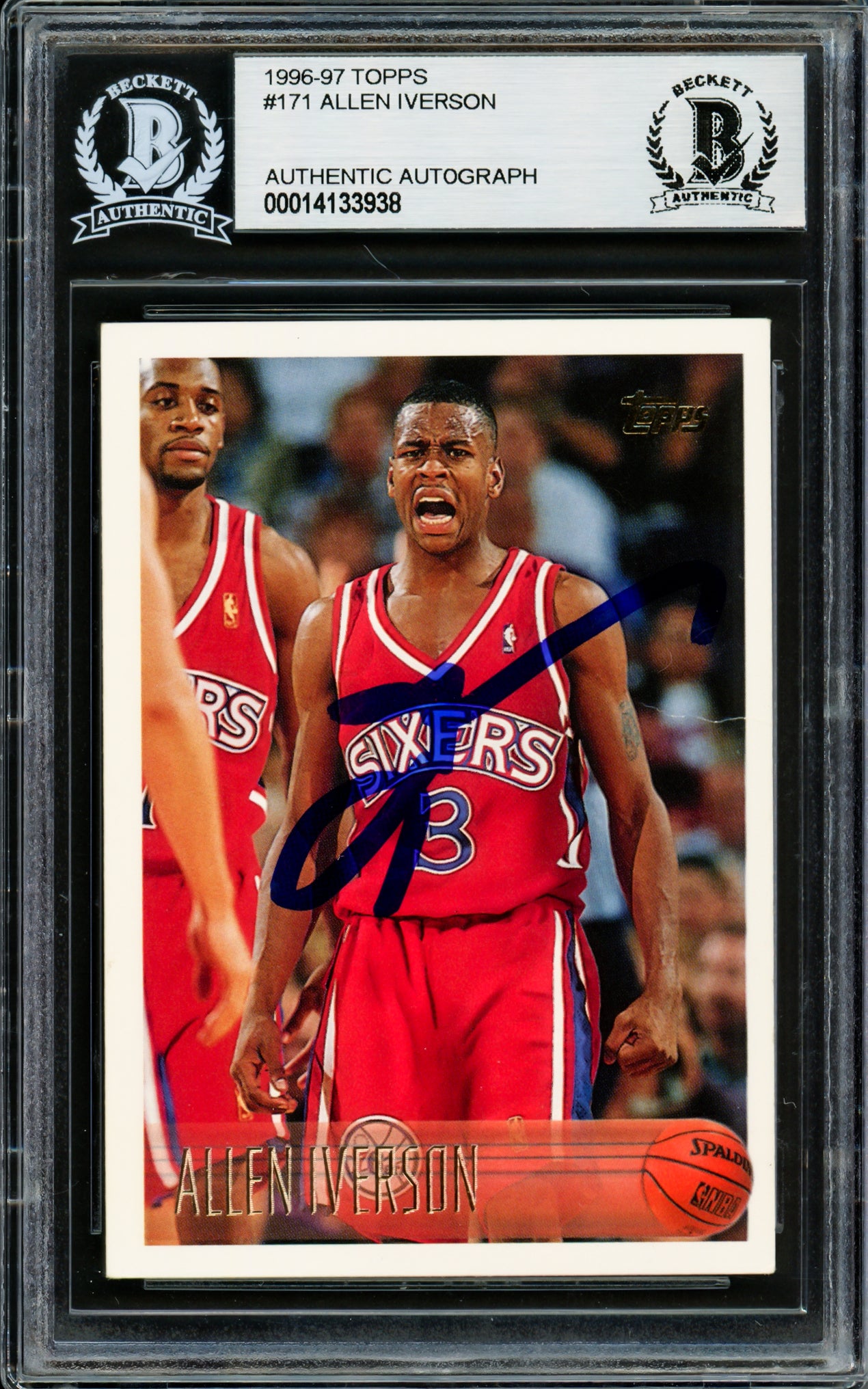 Allen Iverson Autographed 1996-97 Topps Rookie Card #171 Philadelphia 76ers (Creased) Beckett BAS #14133938