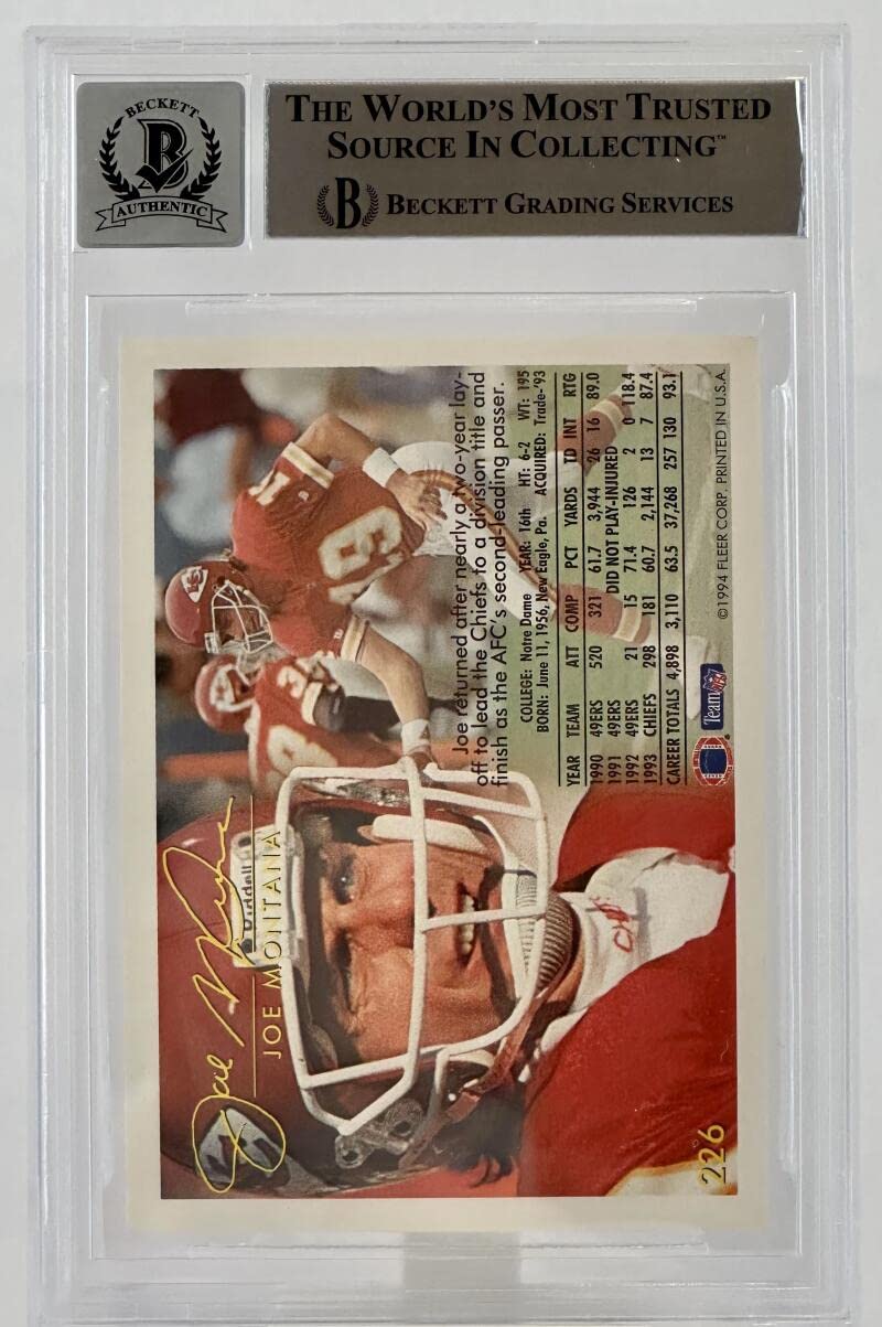 1994 Fleer #226 Joe Montana Auto Kansas City Chiefs BGS Autograph 10