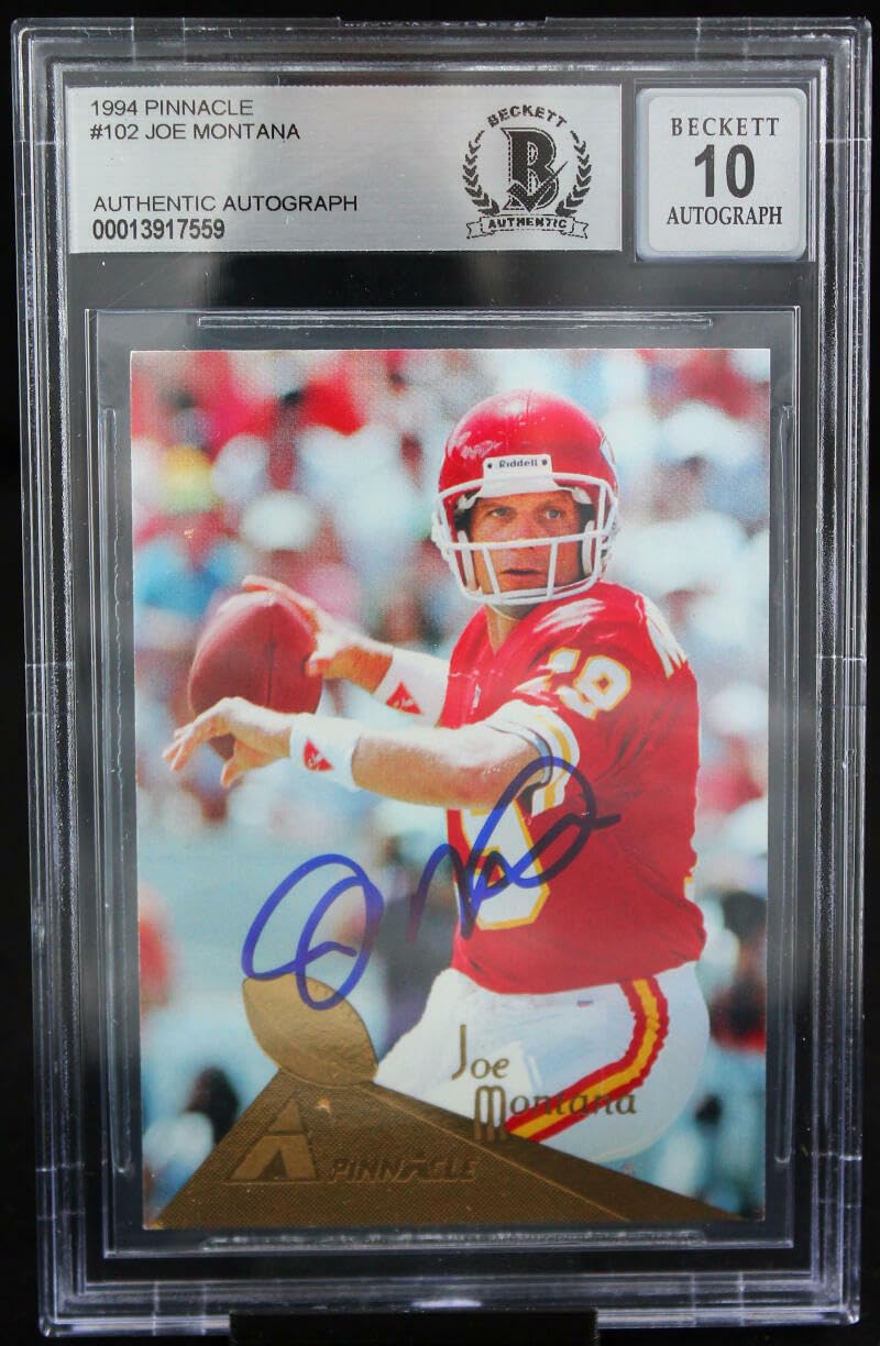 1994 Pinnacle #102 Joe Montana Auto Kansas City Chiefs BGS Autograph 10