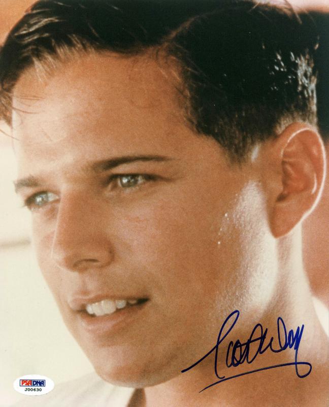 Scott Wolf Party Of Five Signed Authentic 8X10 Photo Autographed PSA/DNA #J00630