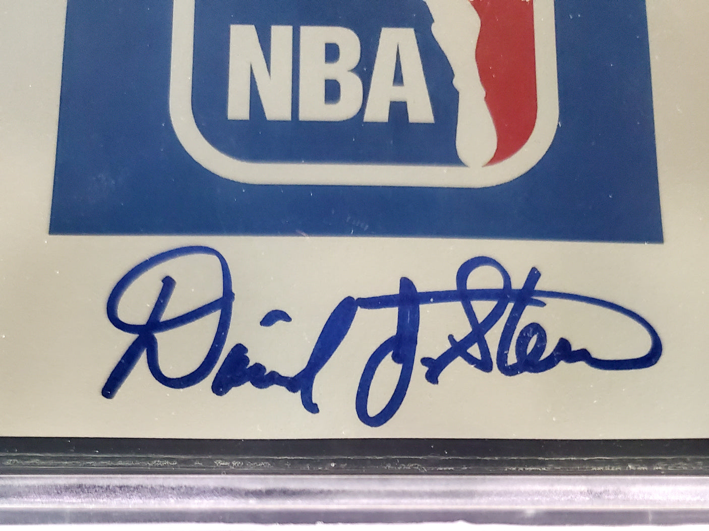David Stern Autographed 8.5x11 Photo Sheet NBA Commissioner Beckett BAS Stock #196051