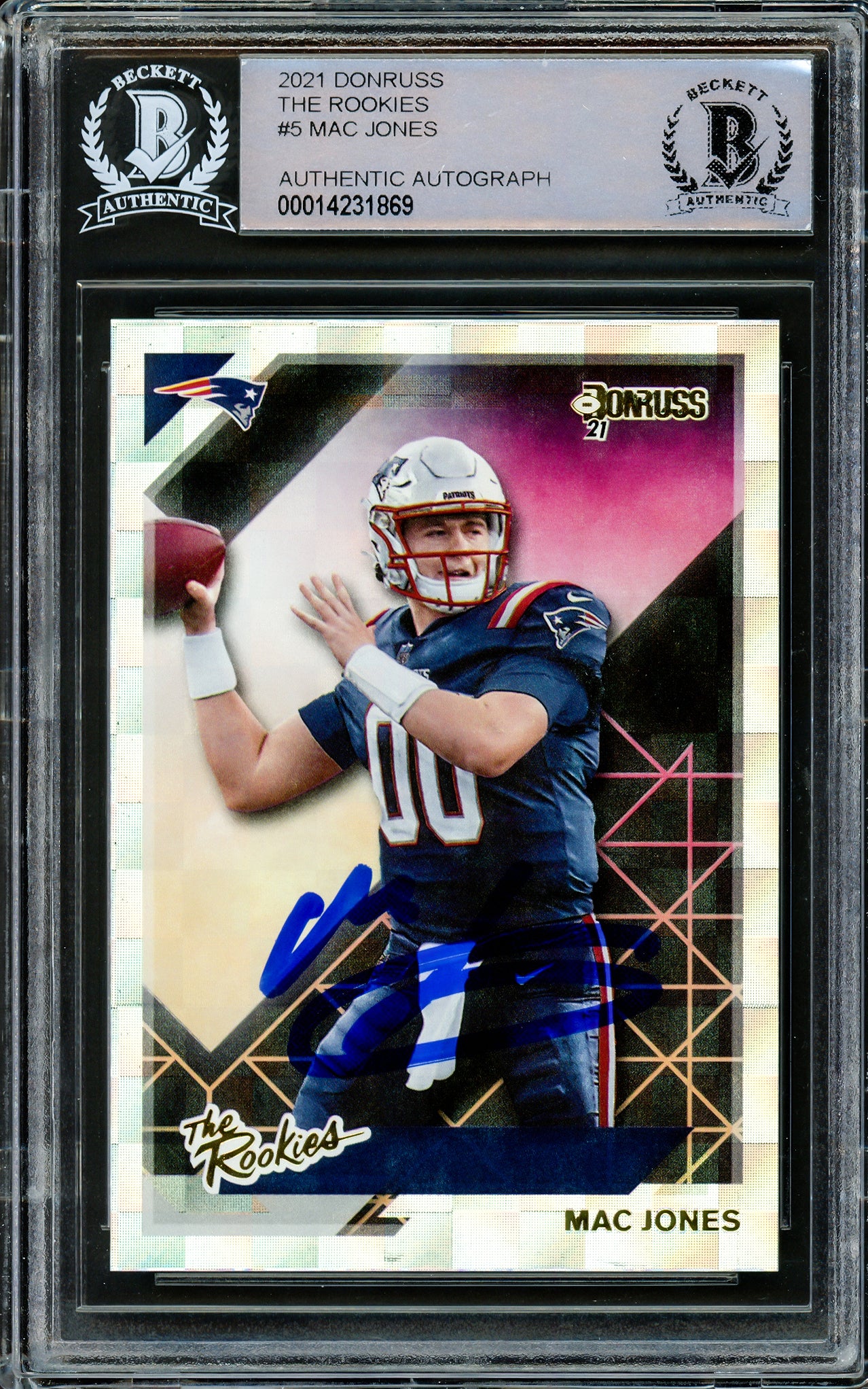 Mac Jones Autographed 2021 Panini Donruss The Rookies Rookie Card #TR-MJO New England Patriots Beckett BAS Stock #206638