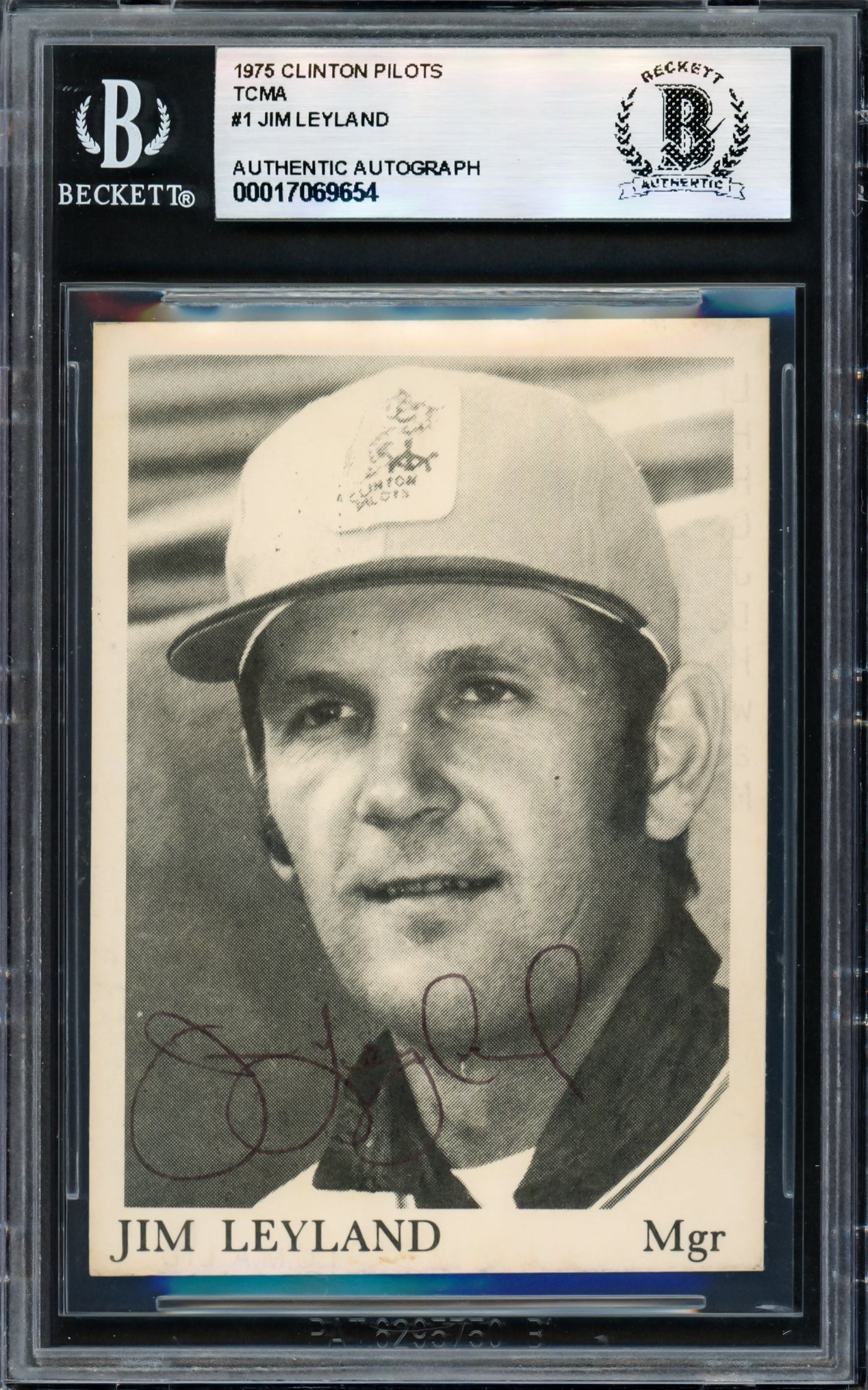 Jim Leyland Autographed 1975 TCMA Rookie Card #1 Clinton Pilots Beckett BAS #17069654