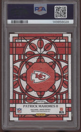 2025 Panini Mosaic Stained Glass Patrick Mahomes II #13 Auto PSA/DNA Auth 10