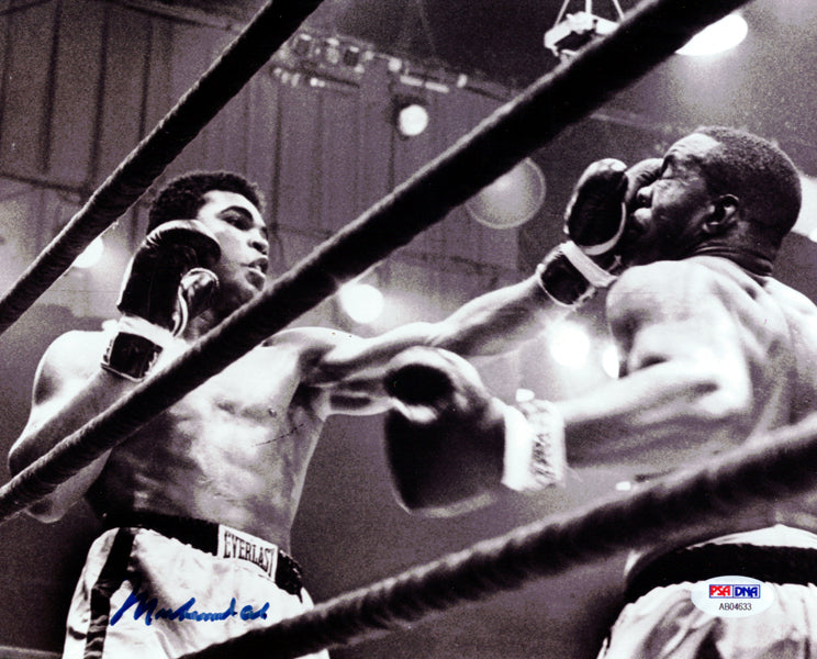 Muhammad Ali Autographed 8x10 Photo Vintage PSA/DNA #AB04633