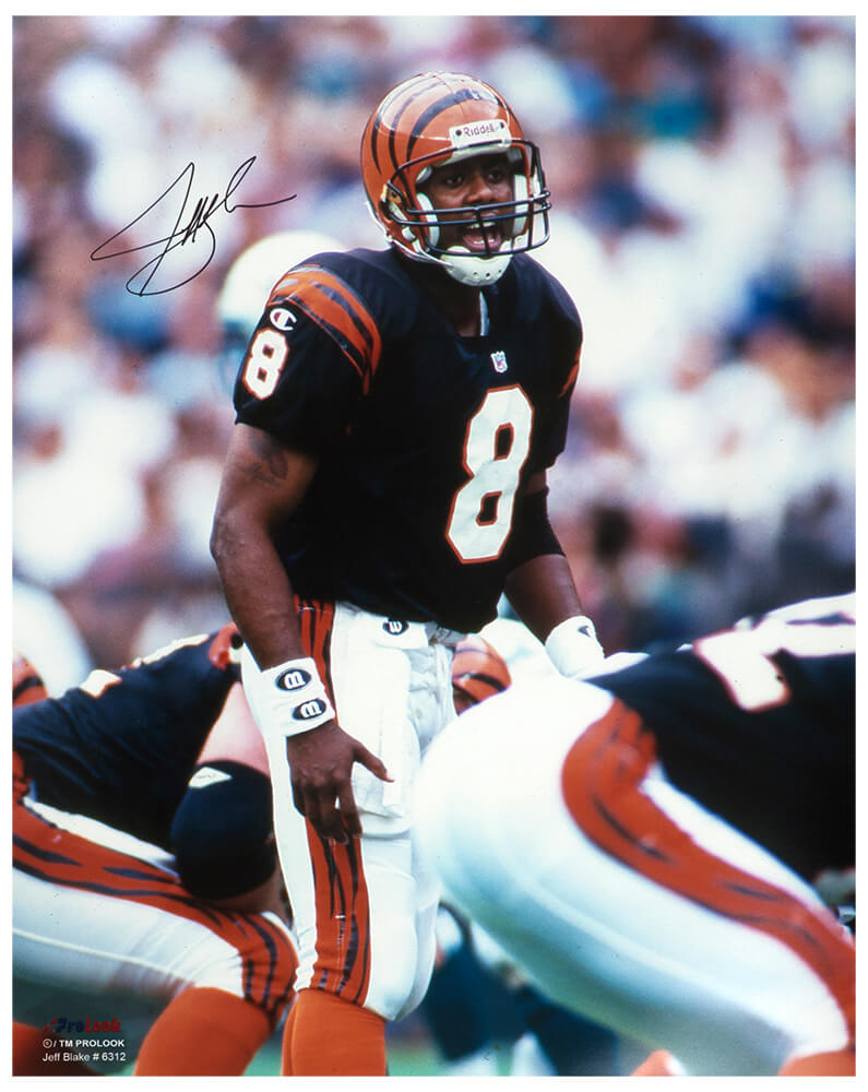 Jeff Blake Signed Cincinnati Bengals Black Jersey Action 16x20 Photo