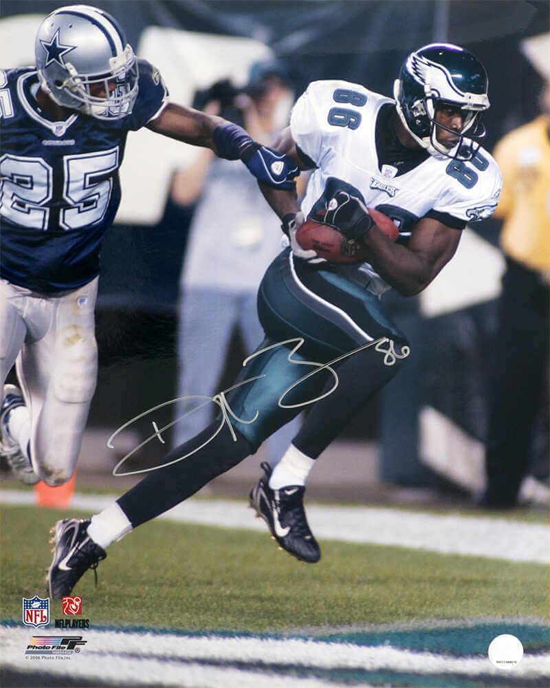 Reggie Brown Signed Philadelphia Eagles White Jersey Action 16x20 Photo