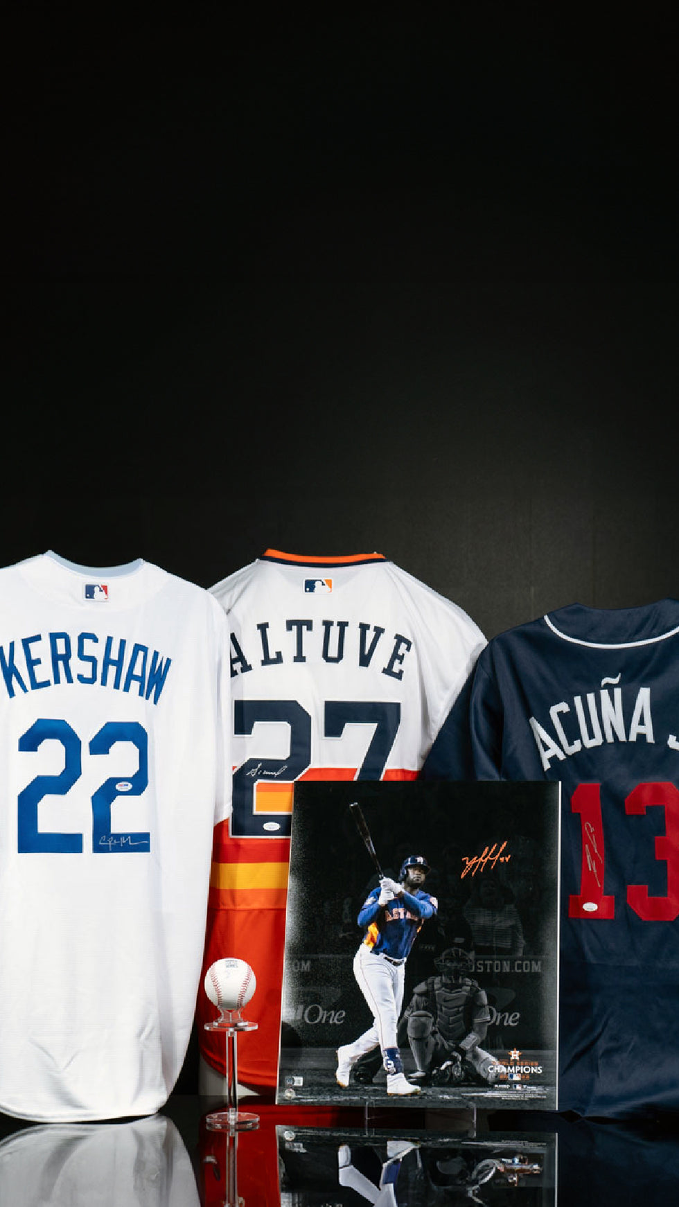 Sports Memorabilia, Signed Sports Collectibles | PristineMarketplace