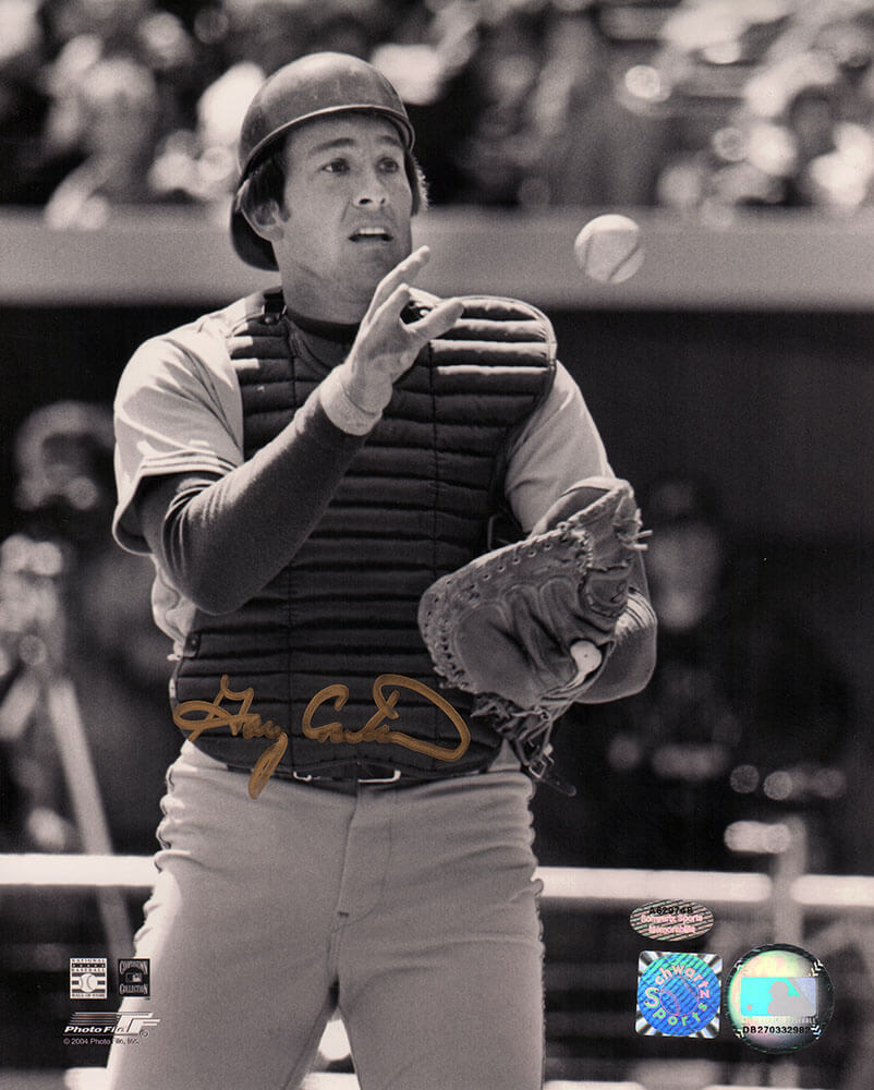 Gary Carter Signed Montreal Expos B&W Catching 8x10 Photo - (In Gold)