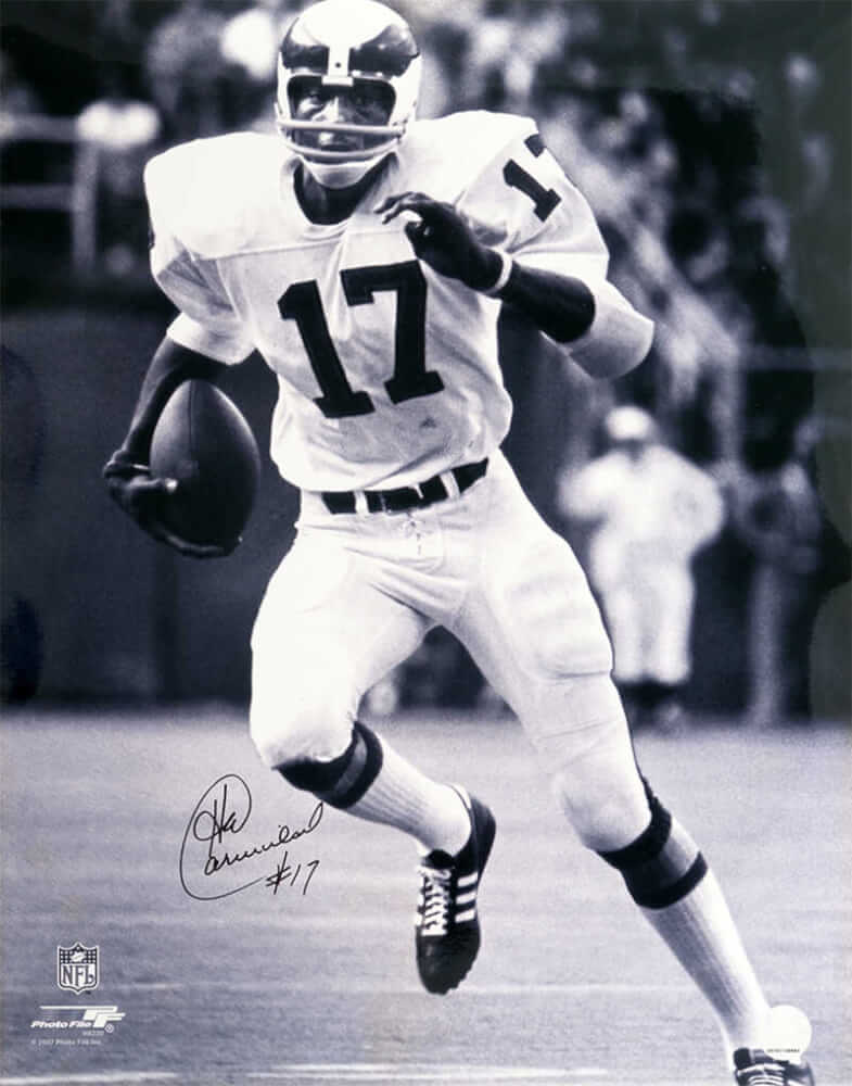 Harold Carmichael Signed Philadelphia Eagles With Football Action B&W 16x20 Photo