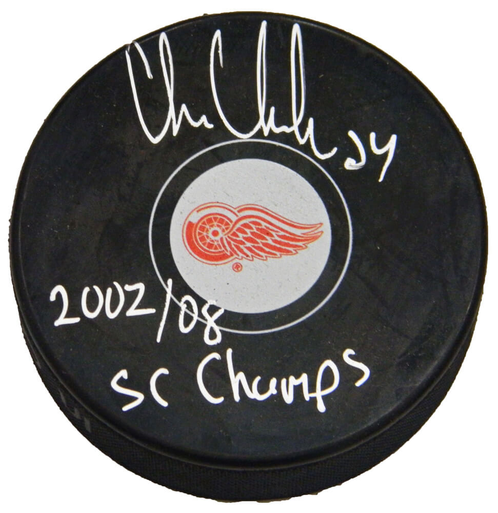 Chris Chelios Signed Detroit Red Wings Logo Hockey Puck w/2002, 08 SC Champs